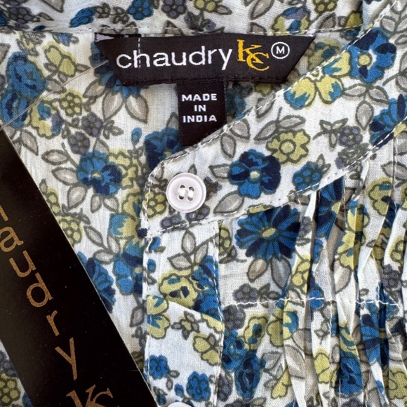 Floral Peasant Buttondown Top - Picture 3 of 6